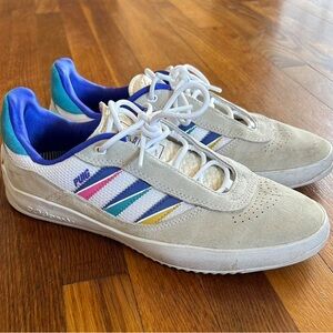 Adidas Originals PUIG Sz 10 Men White Leather Suede- lightly used